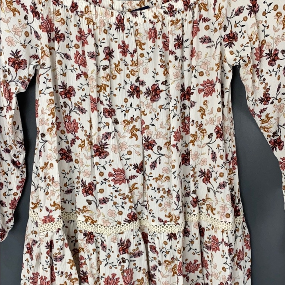 AE off the shoulder top - Picture 2 of 5
